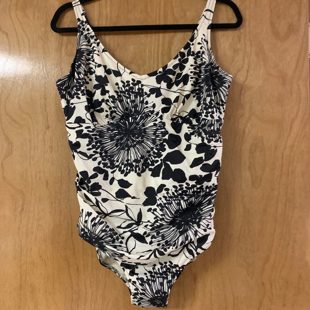 Supportive underwire swimsuit by Fantasie